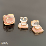 Anel com madrepérola rosa e cristal, banho a ouro 18k