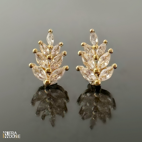 Brincos folhas de zircônias, banho a ouro 18k