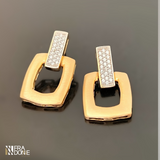 Brincos Geometrico, com Base Cravejados de Zircônias, Banho a Ouro 18k