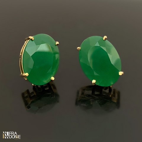 Brincos Cristallo de cristal leitoso, formato oval em tom de ágata verde, banho a ouro 18k