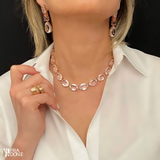 Colar Cristallo, Modelo Riviera com Cristais Kunzita, Banho a Ouro 18k